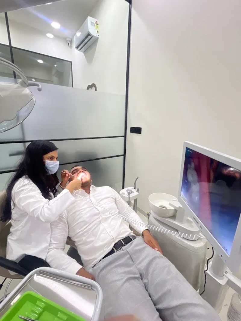 Intraoral camera image displayed on the chairside monitor during an examination